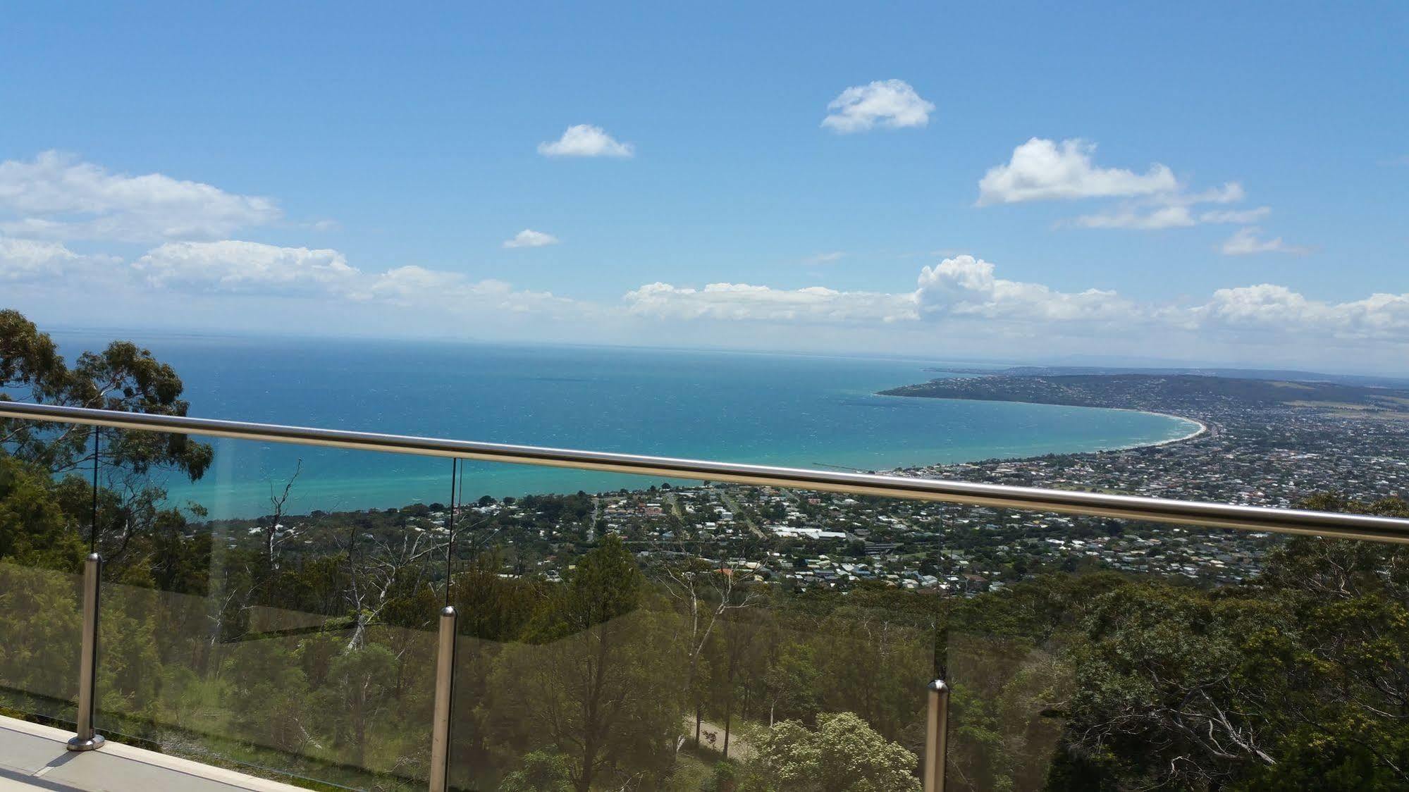 Bed & Breakfast Arthurs Views 4*